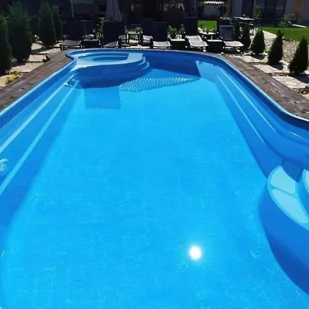 Le Cinema Shiroki Dol