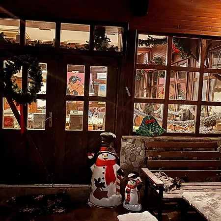 Le Cinema Shiroki Dol