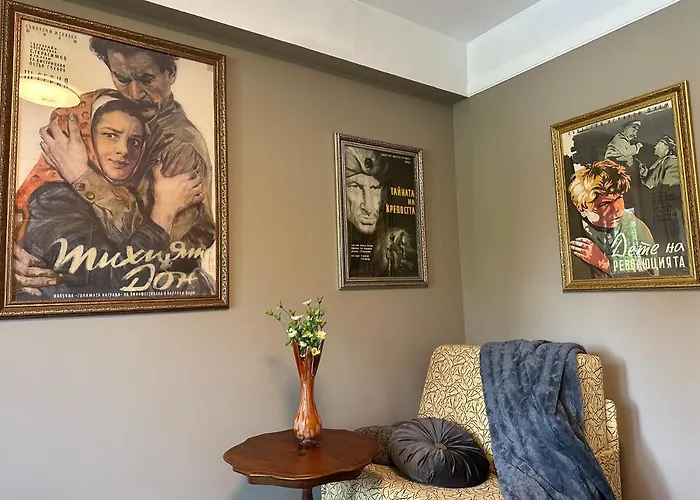 Le Cinema Shiroki Dol