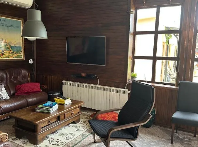 Le Cinema Shiroki Dol