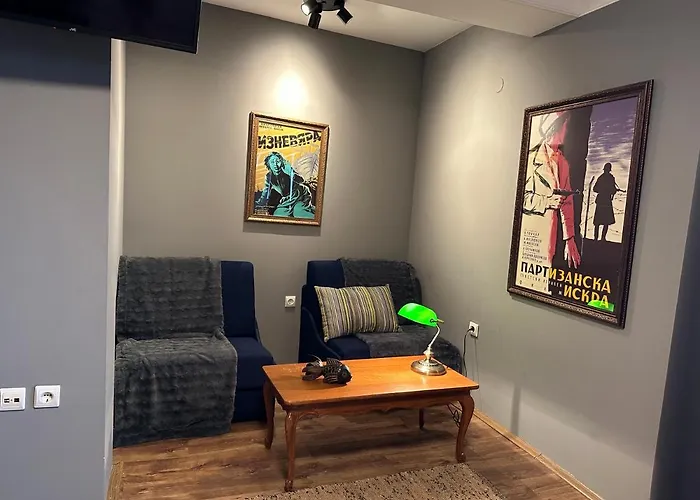 Le Cinema Shiroki Dol